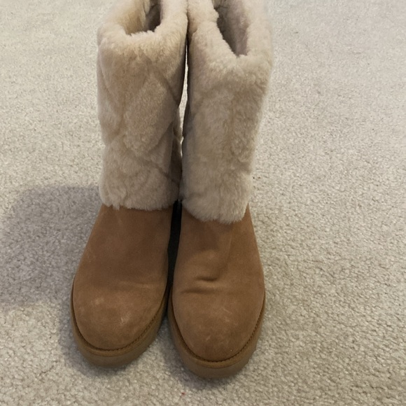 Ugg boots - Picture 2 of 4